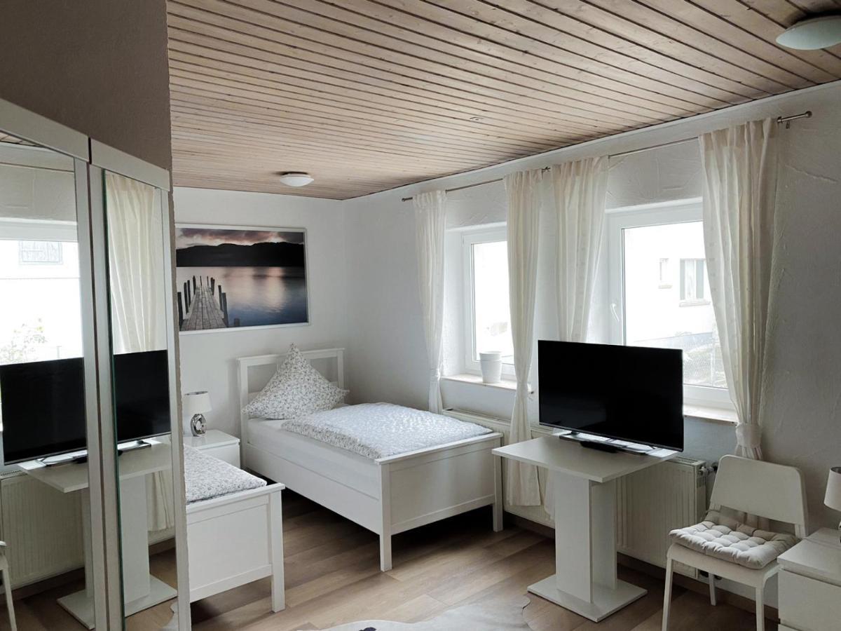 Haus Leipheim Hotel Ngoại thất bức ảnh