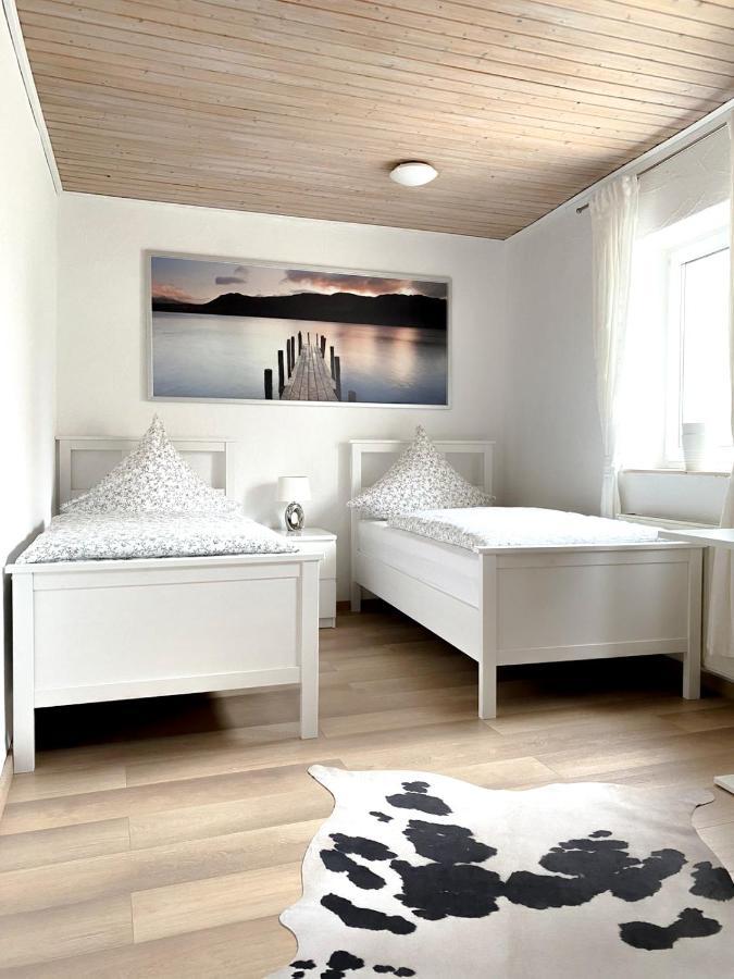 Haus Leipheim Hotel Ngoại thất bức ảnh