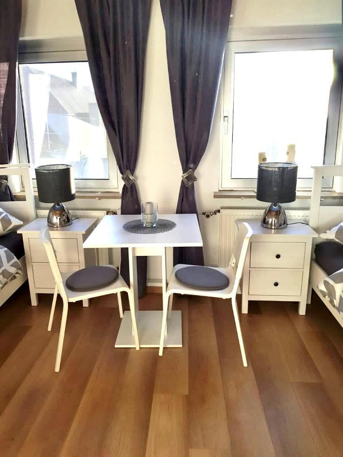 Haus Leipheim Hotel Ngoại thất bức ảnh