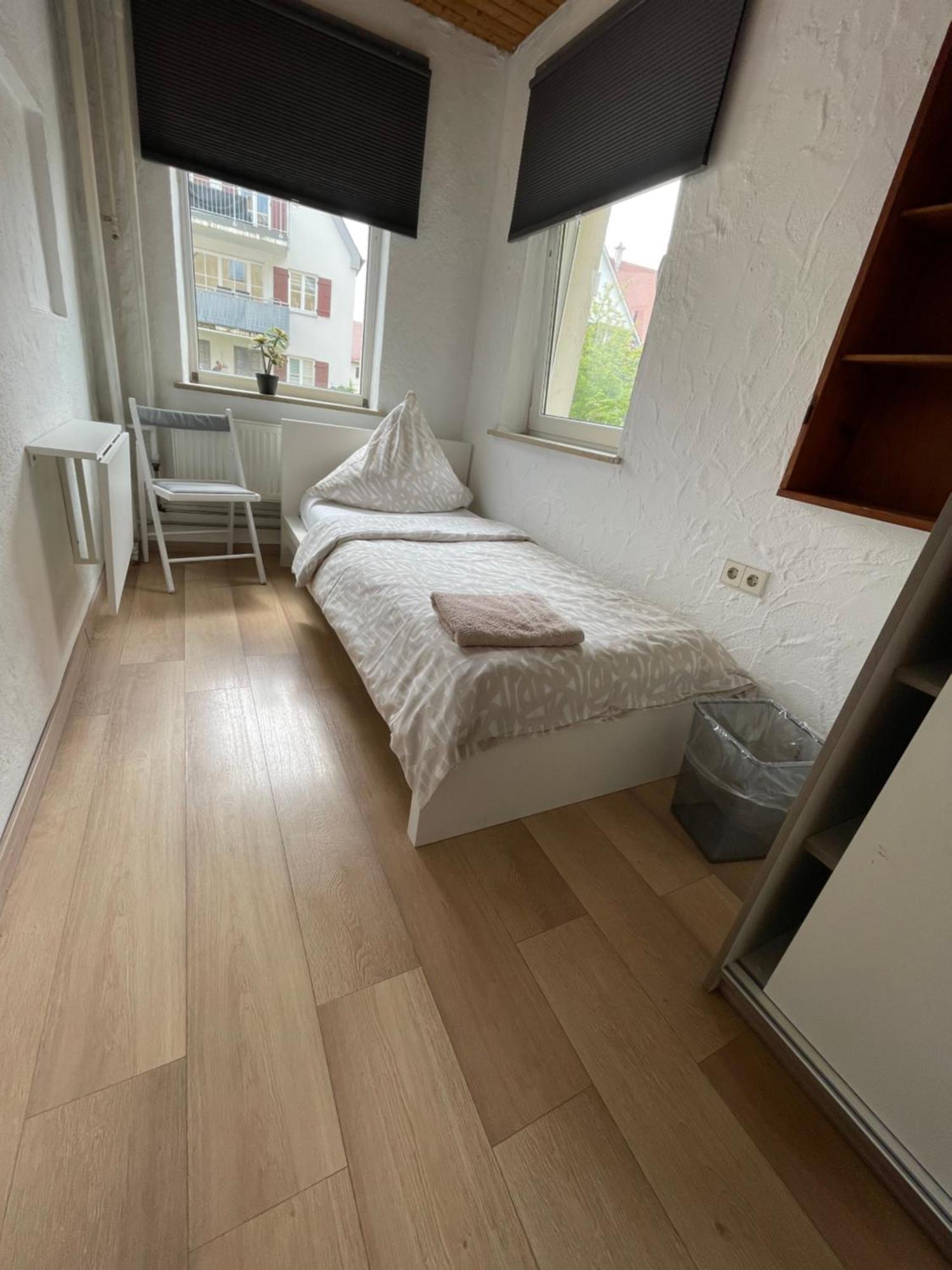 Haus Leipheim Hotel Ngoại thất bức ảnh