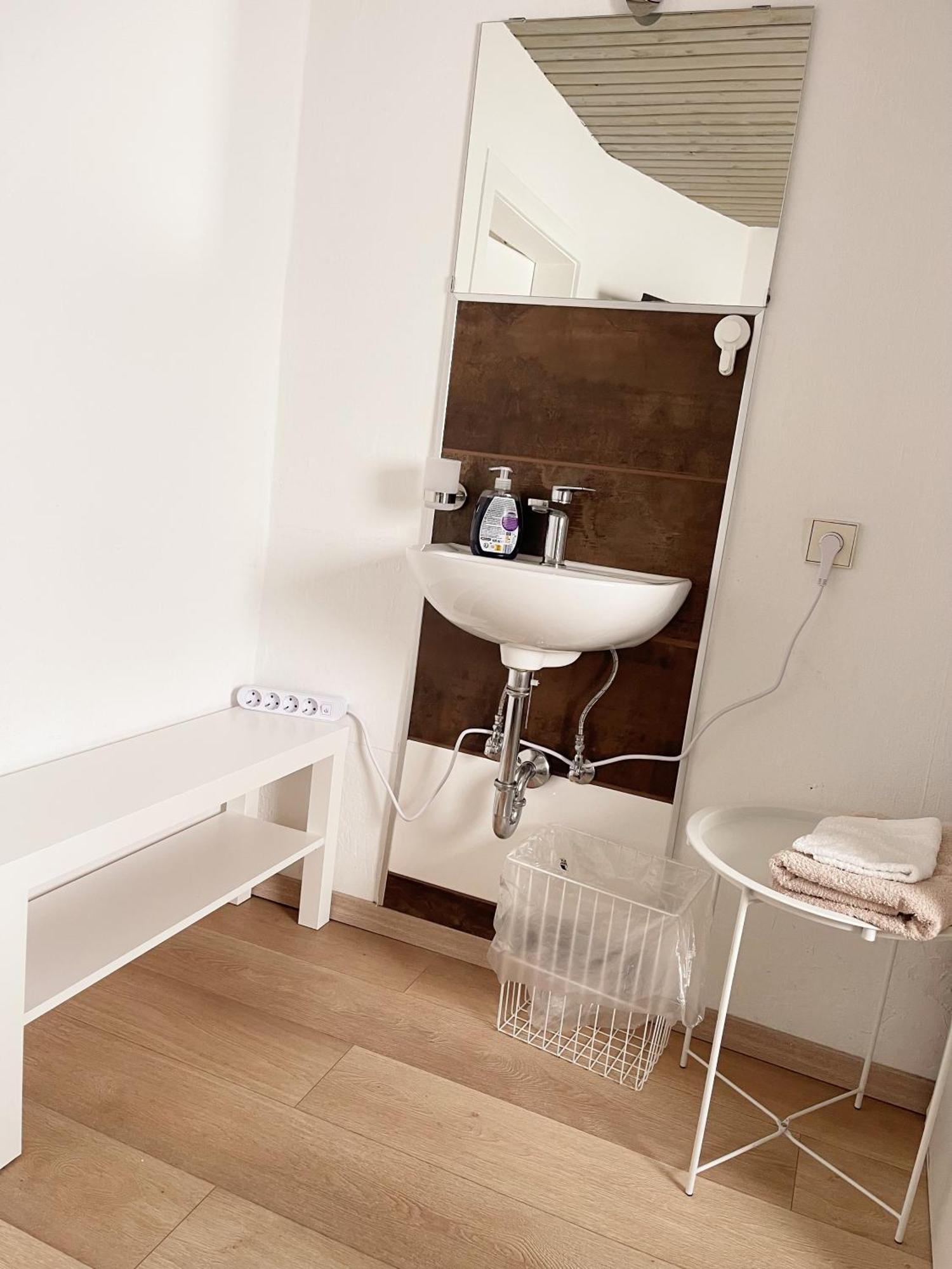 Haus Leipheim Hotel Ngoại thất bức ảnh